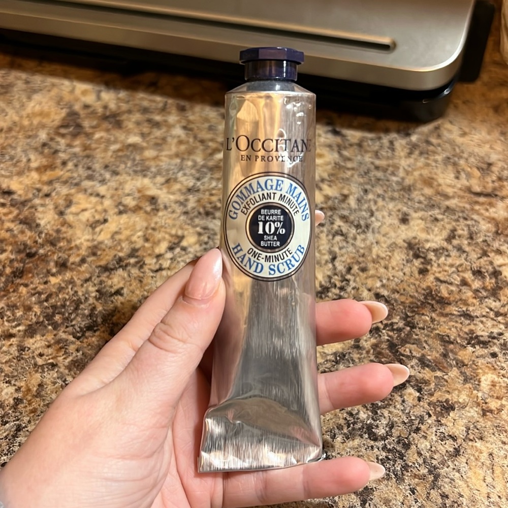 L’Occitane One Minute Hand Scrub